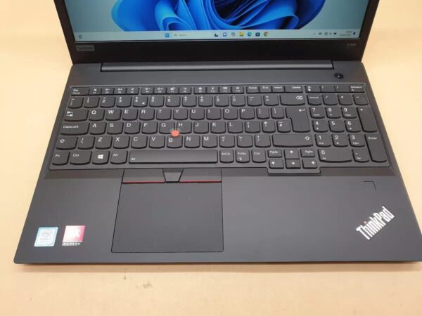 ⁦لينوفو (ثنك باد) معالج core i5 الجيل السادس⁩ - الصورة ⁦2⁩